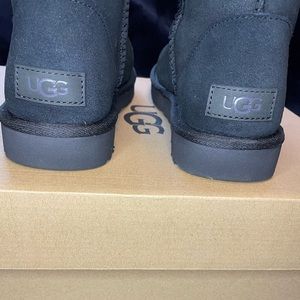 NWT- Black UGG Classic Short Boot